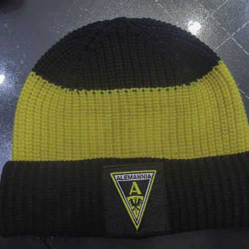 Alemannia Beanie Strick mit dezentem Logo